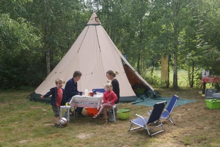 Camping Les Arbois Montjay (Saone-et-Loire) Exterior foto