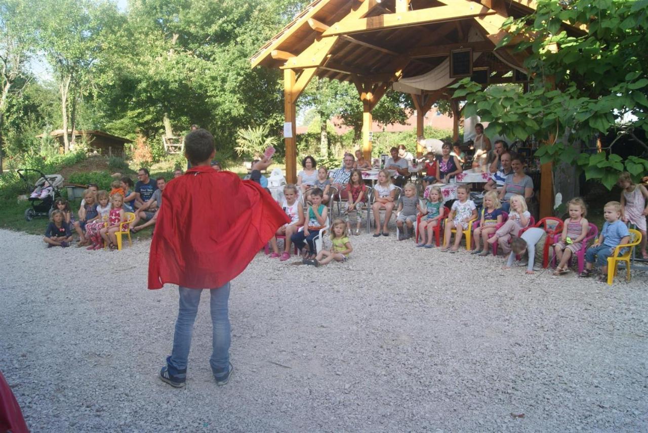Camping Les Arbois Montjay (Saone-et-Loire) Exterior foto